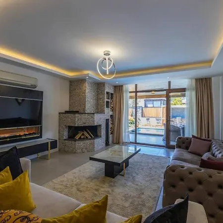 Villa Yalikavak Palmarinaya 500 Metre Bodrum